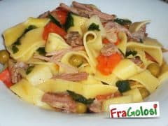 Pasta allo spezzatino di carne con verdure