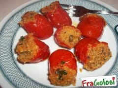 Pomodori con tuma e mollica