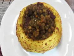 Nidi di Patate con Cotechino e Lenticchie