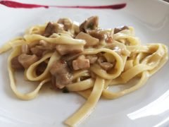 Tagliatelle fresche ai funghi porcini